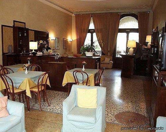 Villa Parco Veneţia-Lido Restaurant foto